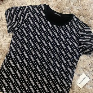 Balenciaga t shirt with logo worn once!